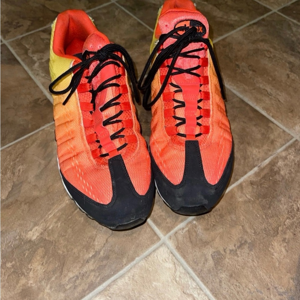 Gradient Orange and Black Men's Shoes
